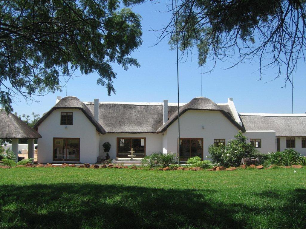 Steynshoop Self-Catering Valley Lodge Hekpoort Bagian luar foto